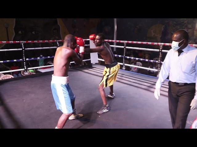 Albert Commey vs Emmanuel Laryea