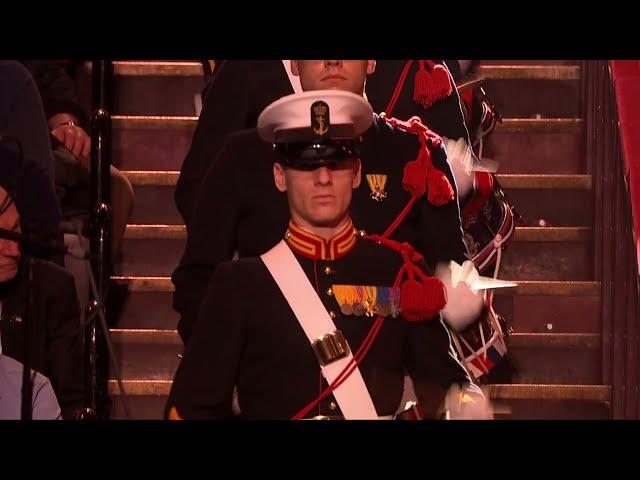 Defileermars der Koninklijke Marine | The Bands of HM Royal Marines