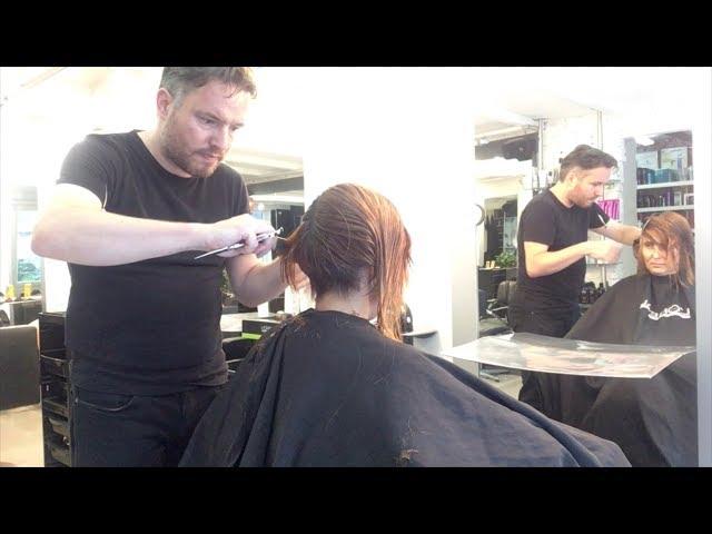 A bob haircut with layers in Amsterdam