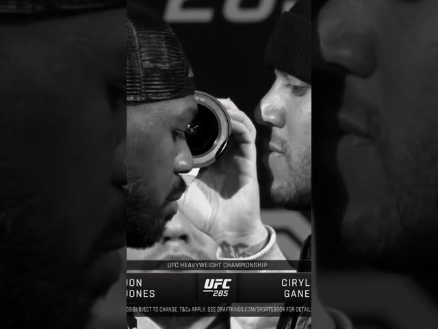 Jon Jones stares down Ciryl Gane - Bodyscans like Robocop to plan the kill