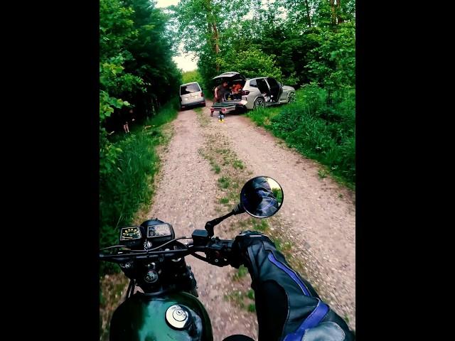 НЕ в то время,  НЕ в том месте‍️ #дваколеса #motovlog #moto #biker #yamaha #scrambler #custom