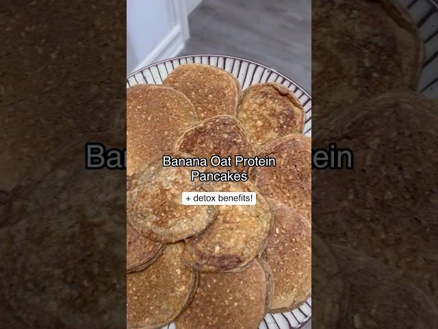 Banana Oat Protein Pancakes