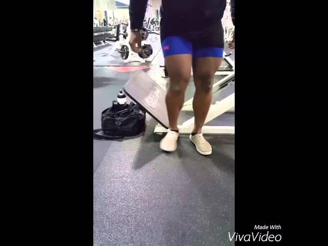 Trying Tom Platz Hack Squat