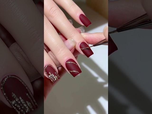 Thiết kế vẽ móng tay đơn giản #nails #shortsvideo  #nailart #naildesign