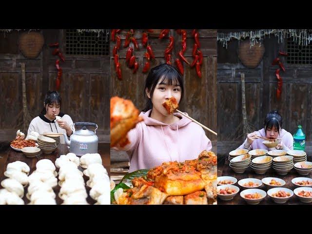 CRAZY Chinese girl eating HUGE spicy food