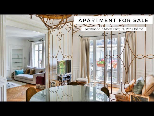 FOR SALE -  Luxury Paris Apartment with View of Eiffel Tower - Avenue de la Motte Picquet Paris 15e