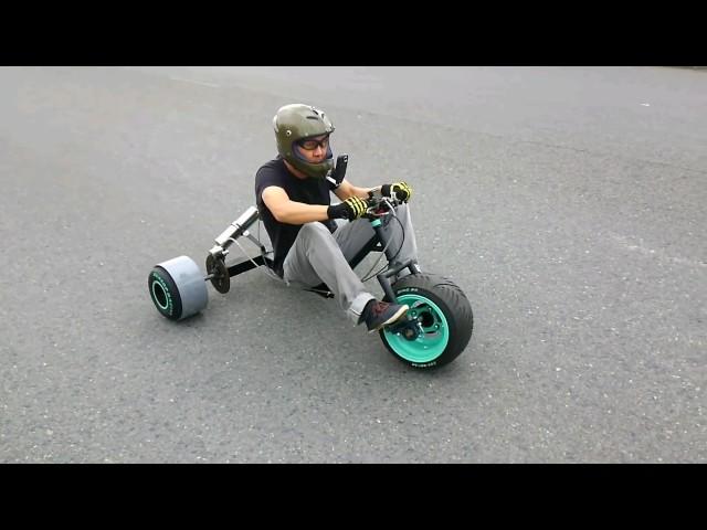 【Tricycle】 Motorized drift trike (First ride)