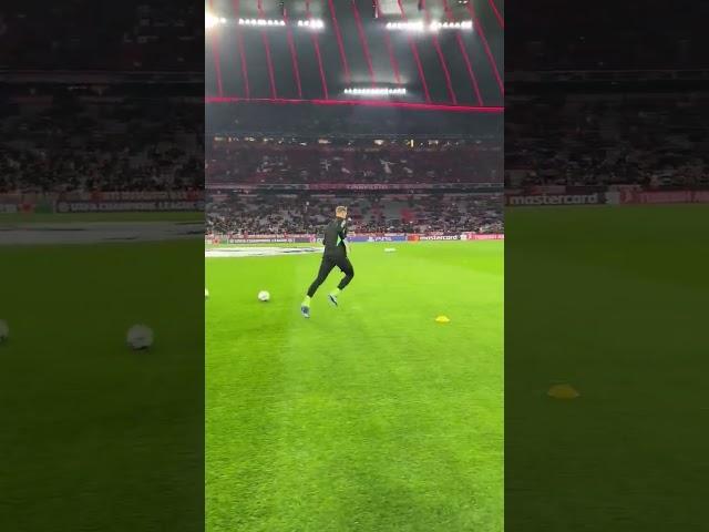 bayern players getting boo by Turkish fans in their own stadium   