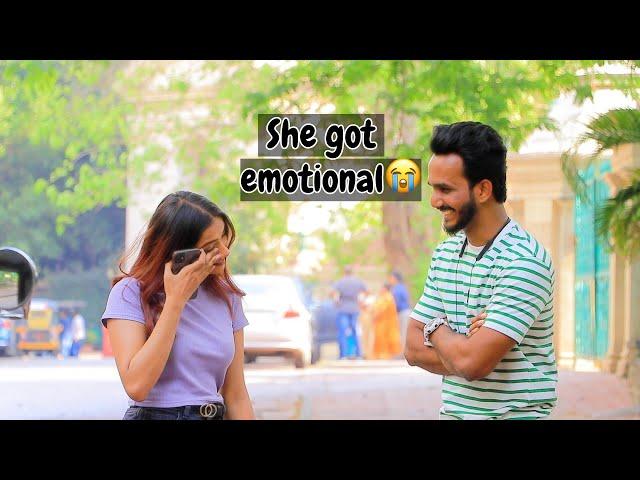 EMOTIONAL PRANK - Itna pyaar kisine nahi kiya || Latest from Oye It's Uncut