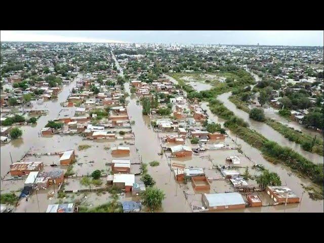 Inundações deixam dez mortos em Bahía Blanca, no sul da província de Buenos Aires | AFP