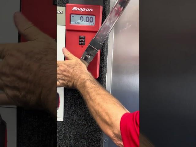 Snap-On 250 ft/lb torque wrench for wheels!!!
