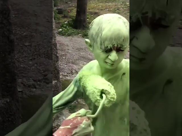 Green Alien Dance