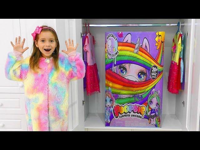 Giant Gift in the closet, Toys and DOLLS Giant Poopsie Slime Surprise