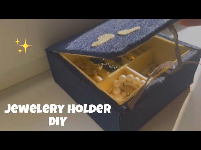 DIY jewelery holder