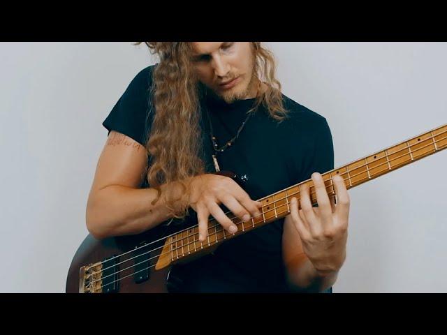 Distorted Bass Solo