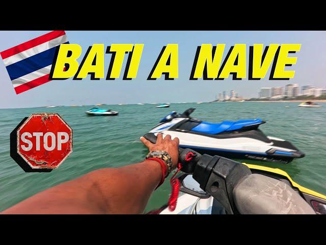 CARACAS BATI O JET SKI NA TAILÂNDIA
