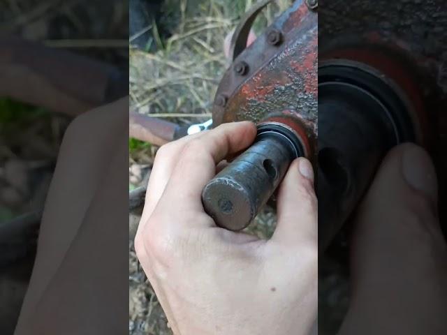 Замена сальника нижнего выходного вала мотоблока МБ-1.