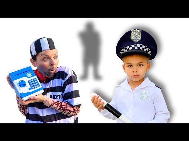 Dima pretend play police - bank safe is gone