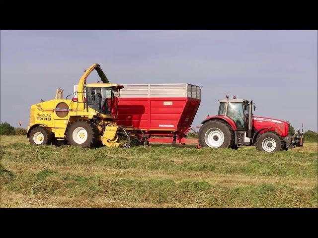 New Holland FX 48 picking up silage