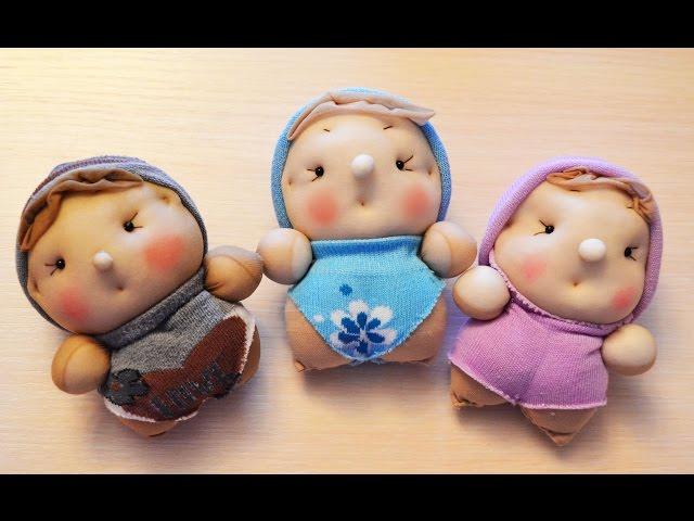 Куклы-пупсы из носков. ПОДАРОК . мастер класс. Dolls out of socks DIY