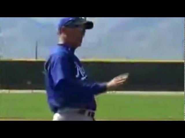 Hall of Famer George Brett tells a story about how he sh*t his pants the night before 1993 spring