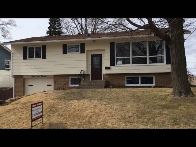 Quad City Real Estate for Sale - Newly Remodeled and Move in Ready - 3913 1st St East Moline