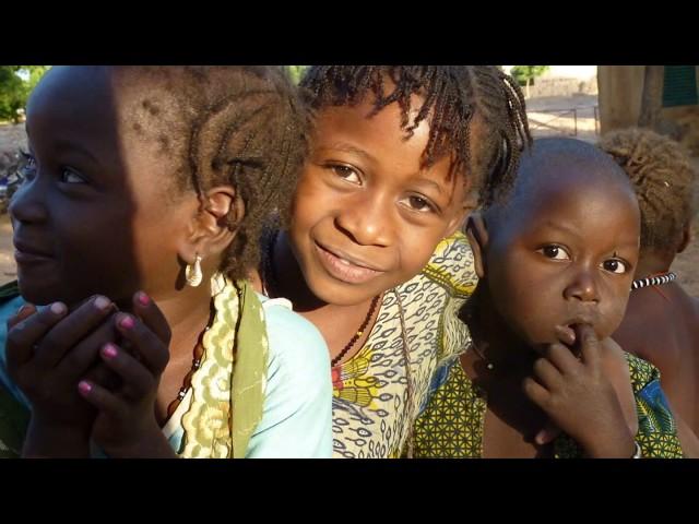 Africa..Mali .Dogon  Tribe/Plemię Dogonów/..trekking -first  day./wędrówki  dzień  pierwszy./ 1 / HD