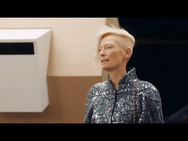 Tilda Swinton at the CHANEL Spring-Summer 2023 Haute Couture show — CHANEL Haute Couture