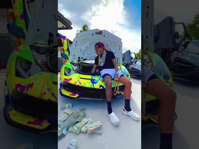 6IX9INE Shows Off $10 MILLION In CASH, Cars, Jewelry & Diss LIL DURK