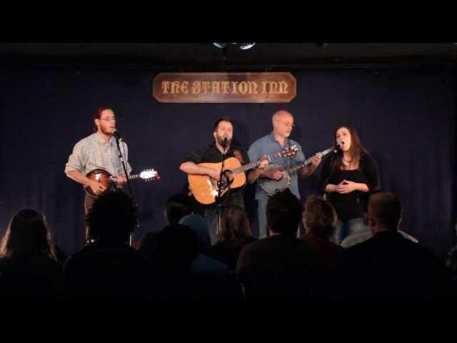 BARREL JUMPERS LIVE "Last Night I Dreamed" (2013 Station Inn, NASHVILLE)