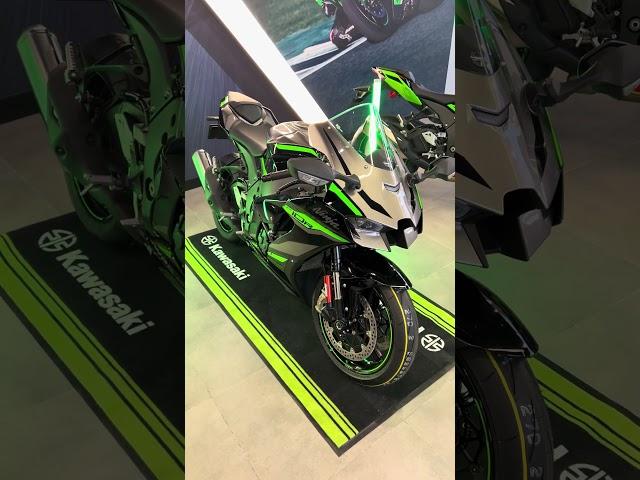 2024 Kawasaki Ninja ZX10r Grey Color - Dubai