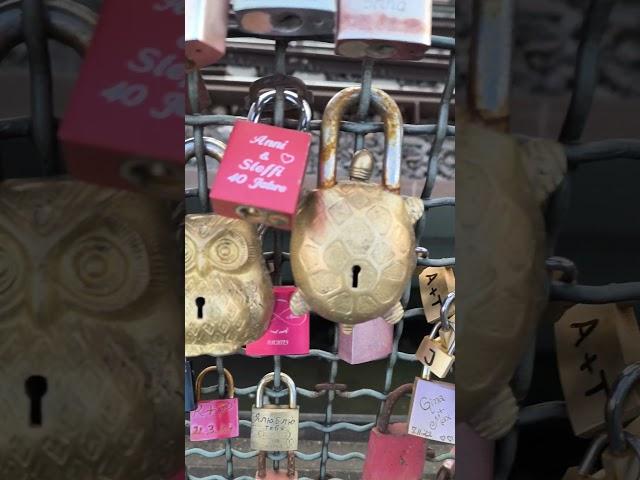 Необычные навесные замки. Unusual padlocks.