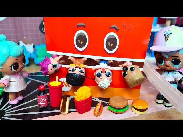 BURGERS AND COLA INSTEAD OF PORRIDGE AND COMPOTE In kindergarten LOL SURPRISE funny dolls cartoon