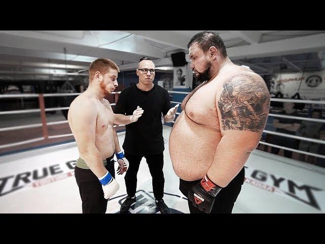 Giant russian strongman 220kg vs Street fighter Wushu master 77kg / Crazy fight with KO