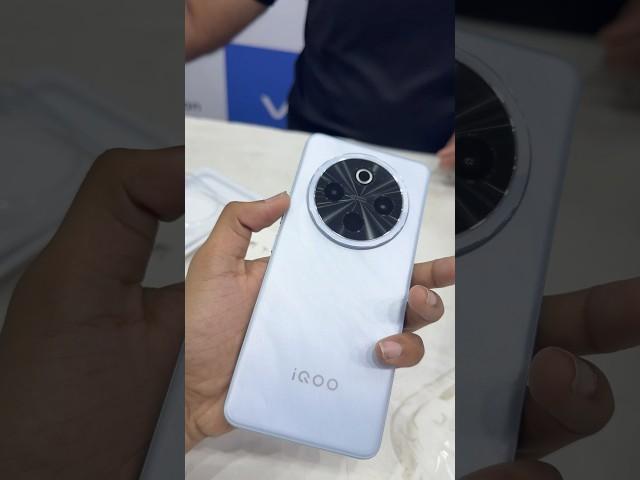 IQOO Z10 5G UNBOXING AND FIRST LOOK BIGGEST BATTERY IN PHONE 7300MAH #youtubeshorts #shortsfeed