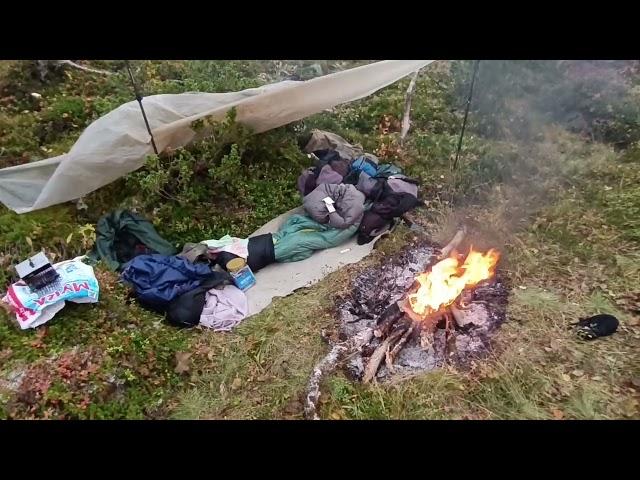 Ночлег без палатки в межсезонье. В лесу с комфортом