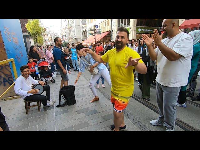 Darbuka İstanbul İstiklal Caddesi Taksim | Sercan Gider Yetenek Solo | لعبة رقص دربوكة