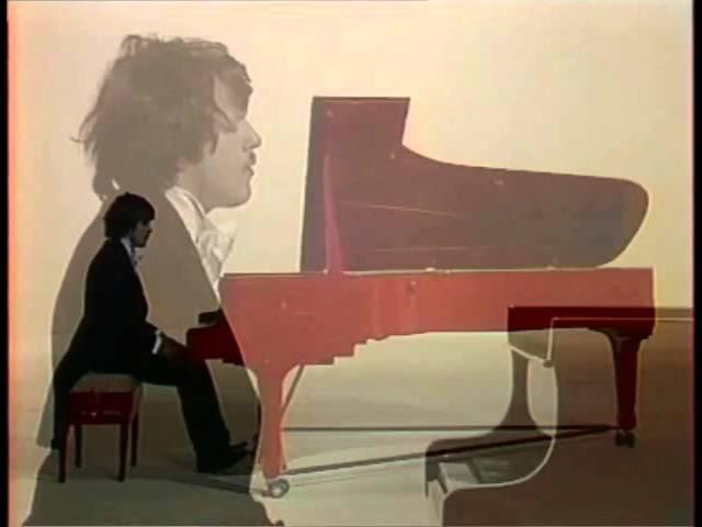 Andrei Gavrilov plays Chopin 12 Etudes, op. 10 - video 1978 best quality