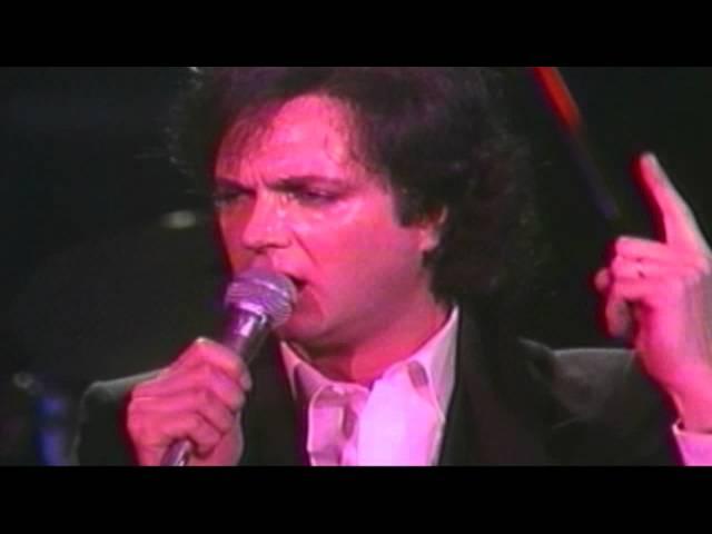 TERCIOPELO Y PIEDRA ( Camilo Sesto - En concierto - De Madrid con Amor ) HD
