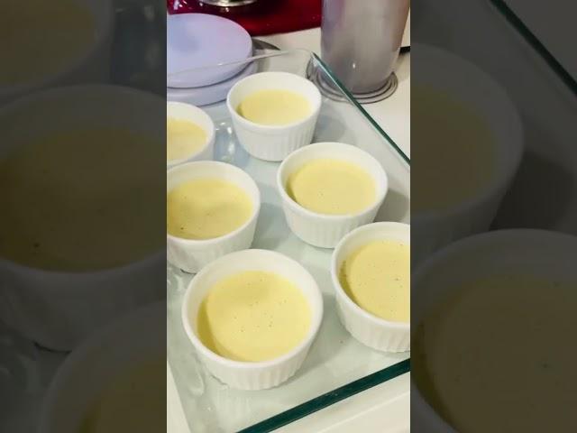 Готовим Крем-брюле (фр. crème brûlée, букв. «обожжённые сливки») #рецепт в комментариях #belikovam