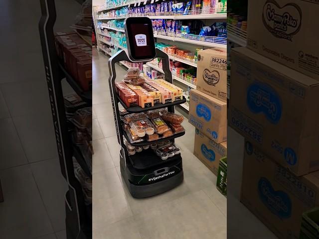 Supermarket Robot! Smart Shopping Companion #SmartRobot #TechInMarket #AIShopping #RoboAssistant