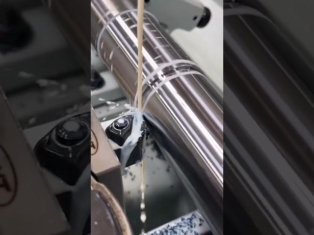 Abom79 turning a shaft in his Precision Matthews TL-1660