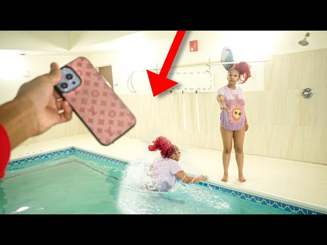 THROWING HER NEW IPHONE 15 PRO MAX IN THE POOL!!! *ITS OVER*