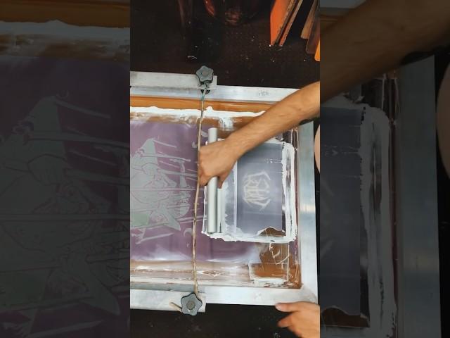 печать шелкографией ️‍ #shortvideo #screenprinting #печатьнафутболках