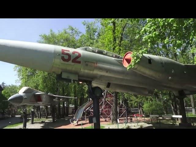 Як-28  — советский многоцелевой сверхзвуковой реактивный военный самолёт.