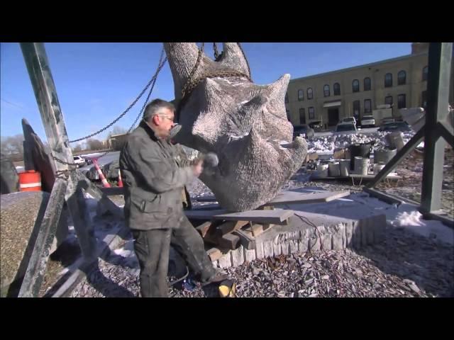 Minn. Sculptor Zoran Mojsilov Puts Big Rocks 'on a Diet' to Hone Human Forms