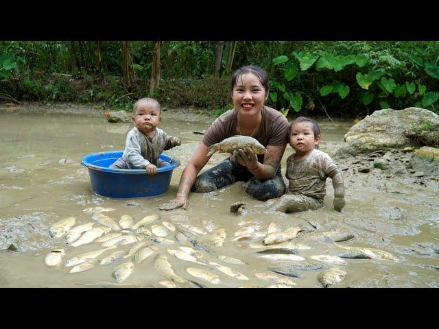 Harvest fish ponds and bring them to the market to sell - make banana cakes for your children to eat