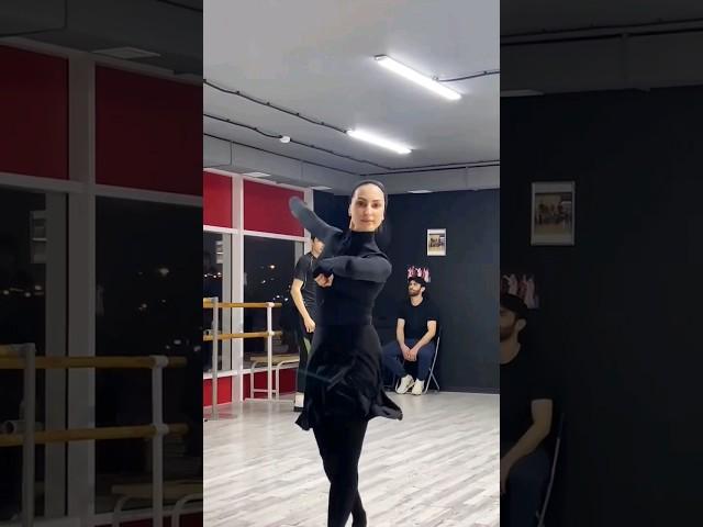 Аварский танец ! Красиво танцуют ! #dance #kavkaz #школалезгинки #лезгинка #танцы #москва #дагестан