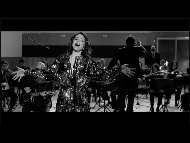 Sofia Escobar - Agarra o Sol ( Official Video)