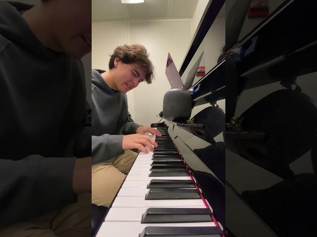 Just having some fun ️ #piano #berklee #omarito #jazz #music